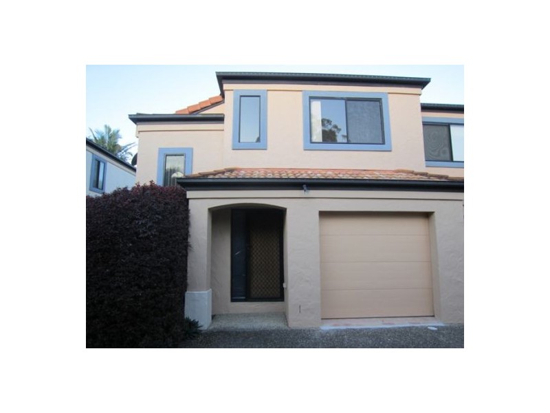 3/14 Terrigal Crescent, Southport QLD 4215