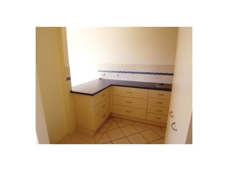 6/6 Parker Street, Labrador QLD 4215