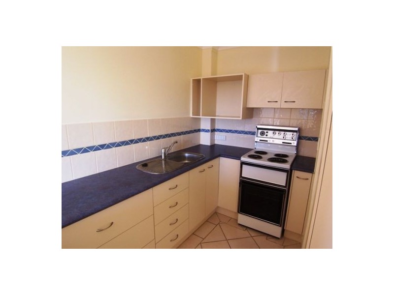 6/6 Parker Street, Labrador QLD 4215