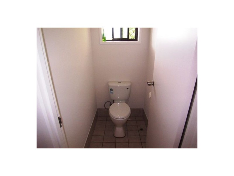 2/31 Binstead Drive, Southport QLD 4215