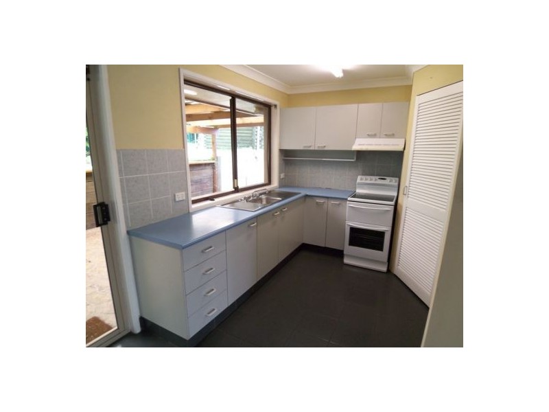 19 Flinders Av, Molendinar QLD 4214