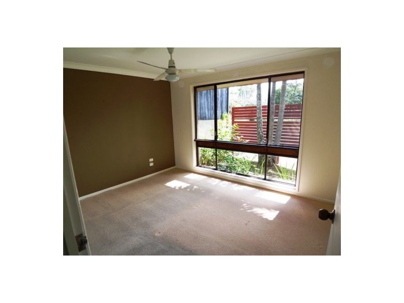19 Flinders Av, Molendinar QLD 4214