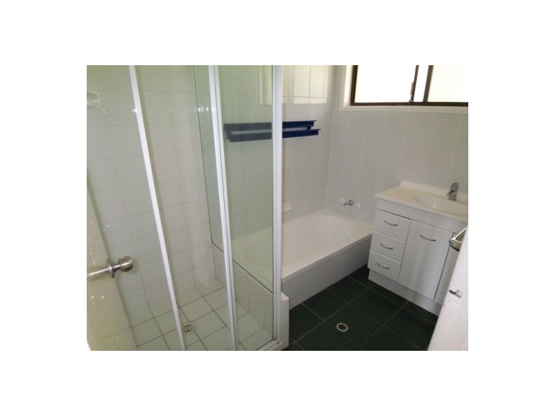 19 Flinders Av, Molendinar QLD 4214