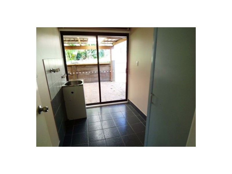 19 Flinders Av, Molendinar QLD 4214