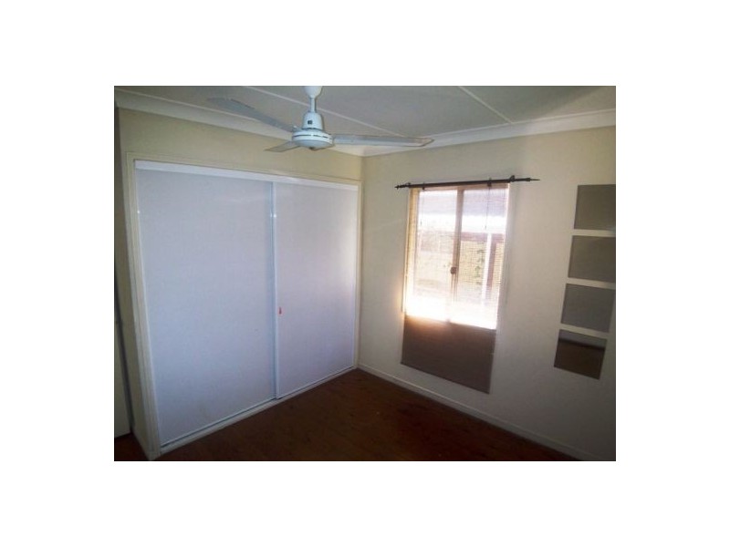 12 Saltash St, Labrador QLD 4215