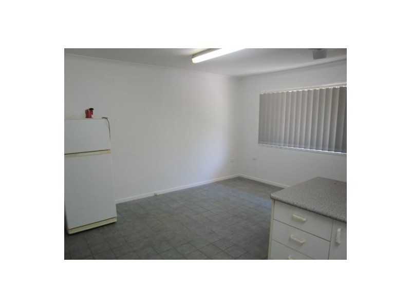 4/13 Walton Street, Southport QLD 4215