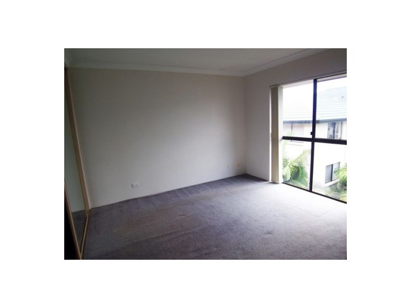 11/146 High Street, Southport QLD 4215