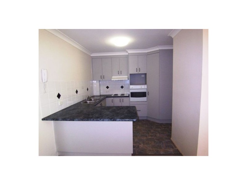 11/146 High Street, Southport QLD 4215