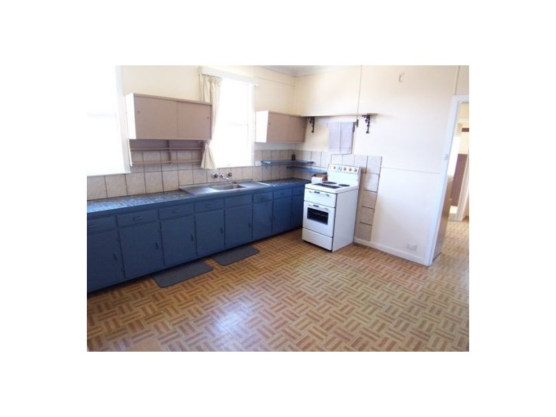 92 Johnston Street, Southport QLD 4215