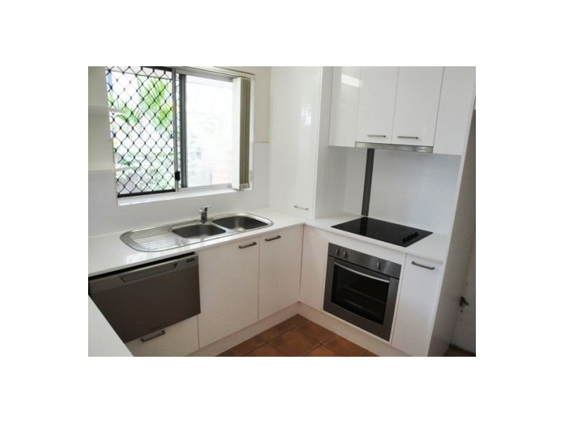 1/21 North Street, Southport QLD 4215