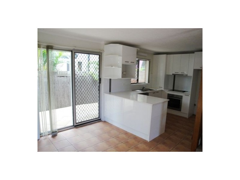 1/21 North Street, Southport QLD 4215