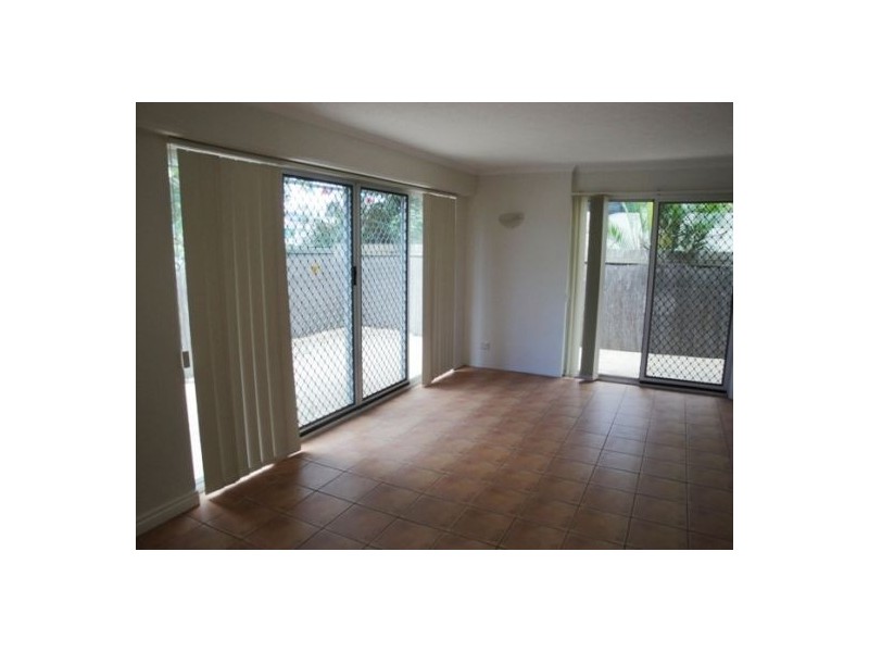 1/21 North Street, Southport QLD 4215