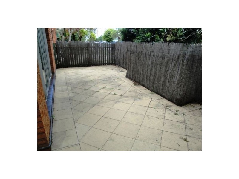 1/21 North Street, Southport QLD 4215