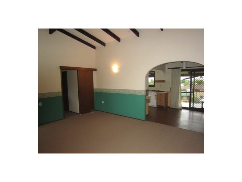 52 Cotlew Street, Southport QLD 4215