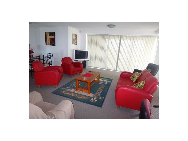 218/105 Scarborough Street, Southport QLD 4215