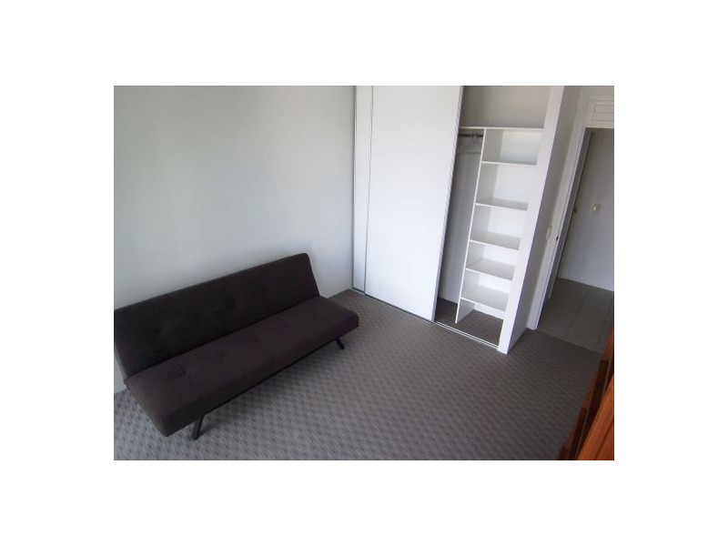 218/105 Scarborough Street, Southport QLD 4215