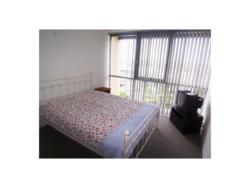 218/105 Scarborough Street, Southport QLD 4215