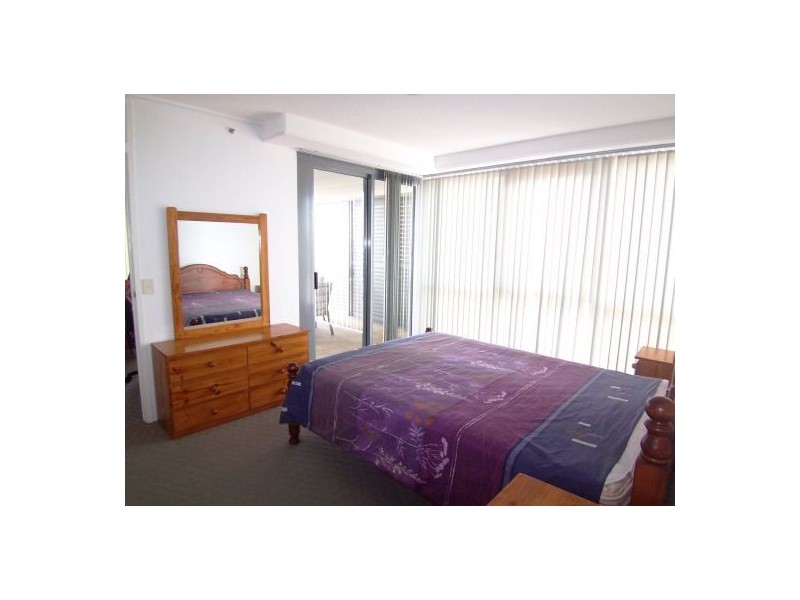 218/105 Scarborough Street, Southport QLD 4215