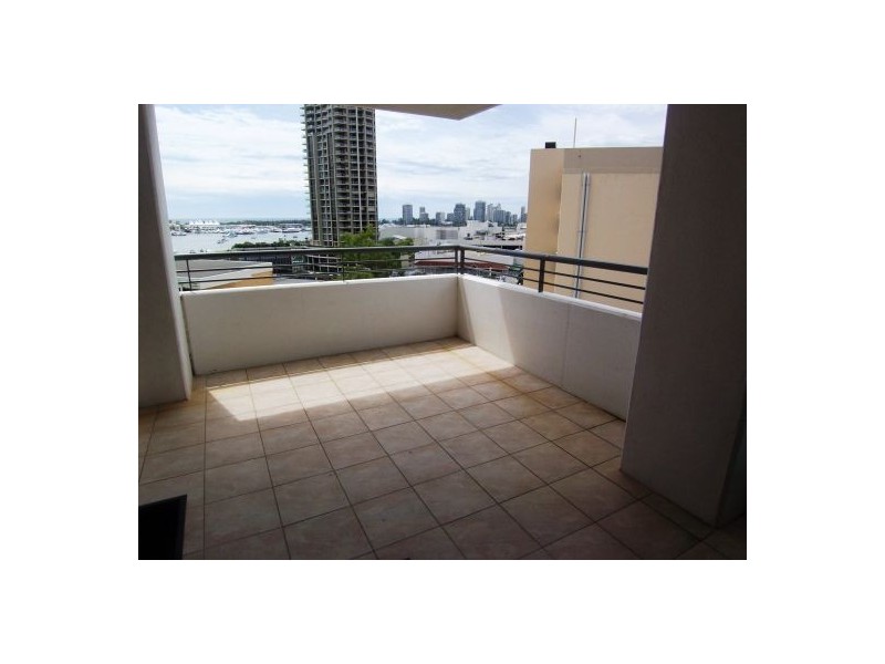 218/105 Scarborough Street, Southport QLD 4215