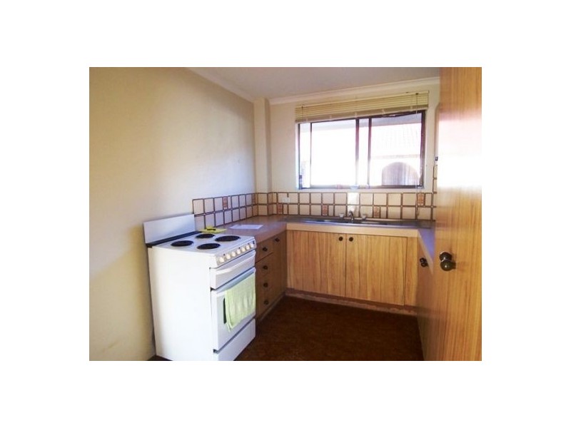 5/211 Scarborough Street, Southport QLD 4215