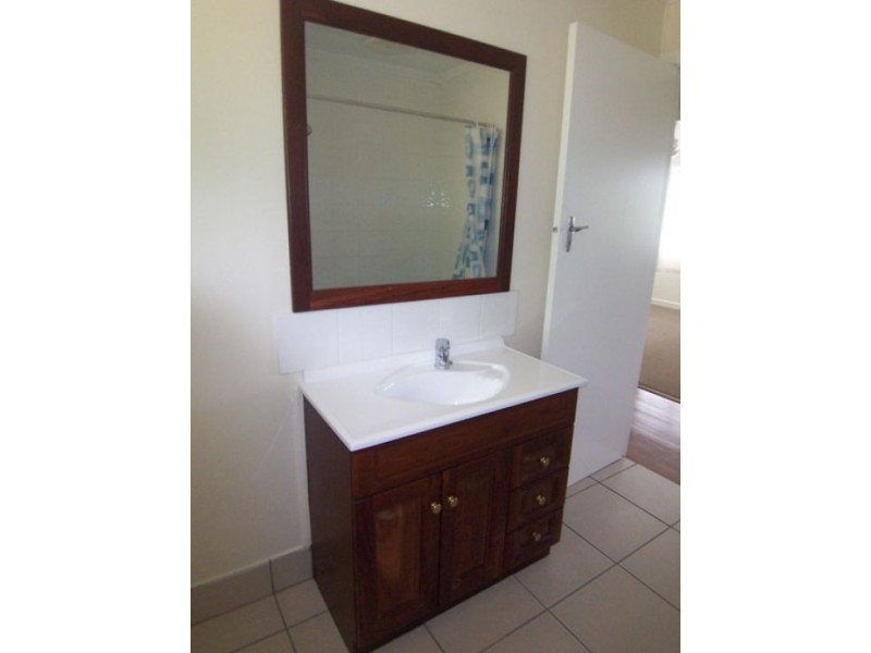 55 Kindra Street, Southport QLD 4215