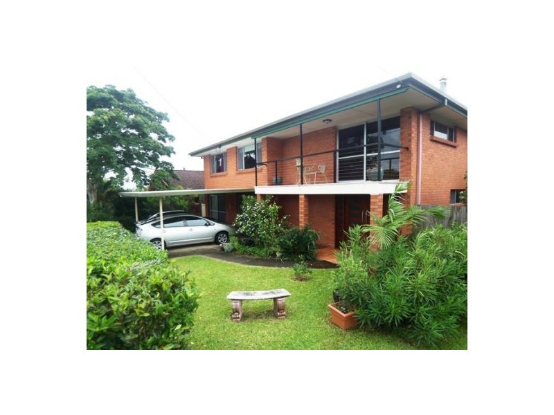 17 Grevillia, Southport QLD 4215