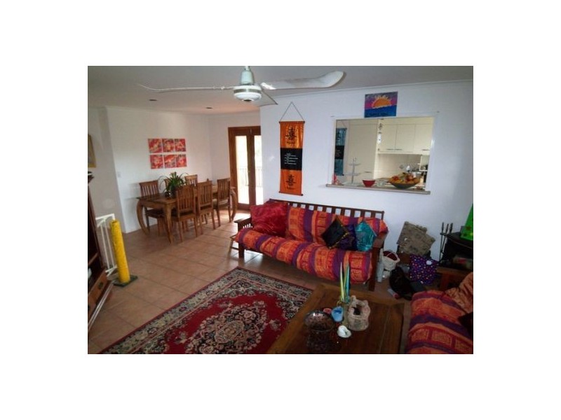 17 Grevillia, Southport QLD 4215