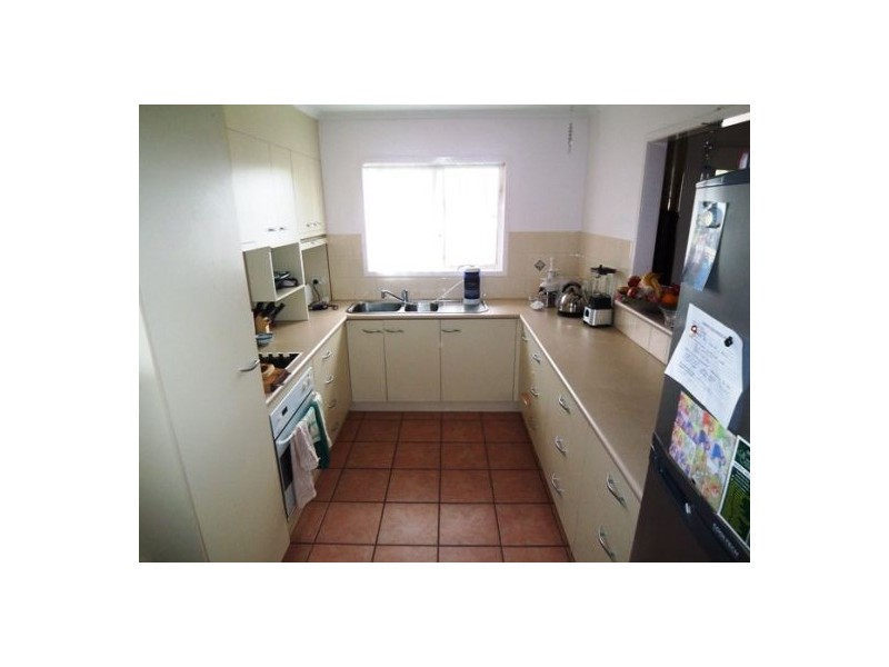 17 Grevillia, Southport QLD 4215