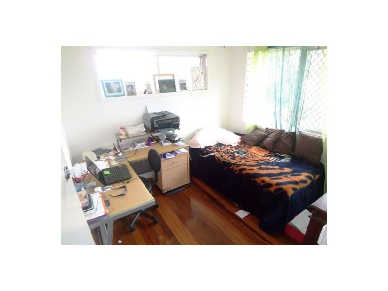 17 Grevillia, Southport QLD 4215