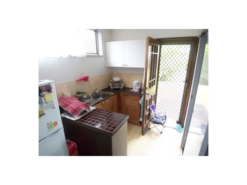 17 Grevillia, Southport QLD 4215