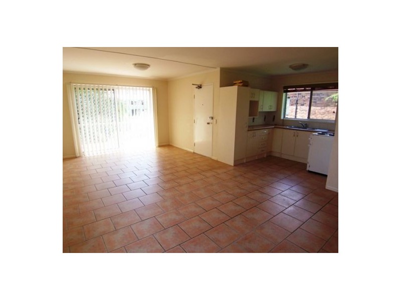 6/164 Frank Street, Labrador QLD 4215