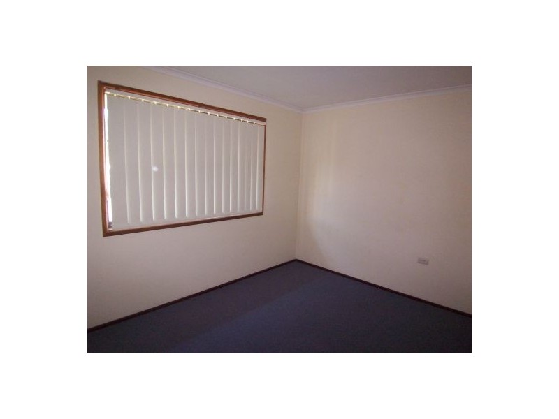 57 Woomera Cres, Southport QLD 4215