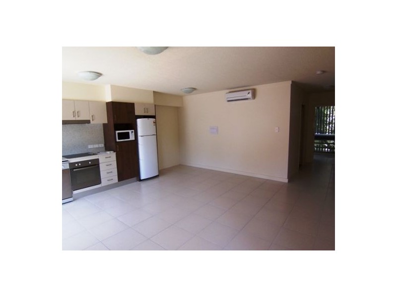 5/148 High Street, Southport QLD 4215