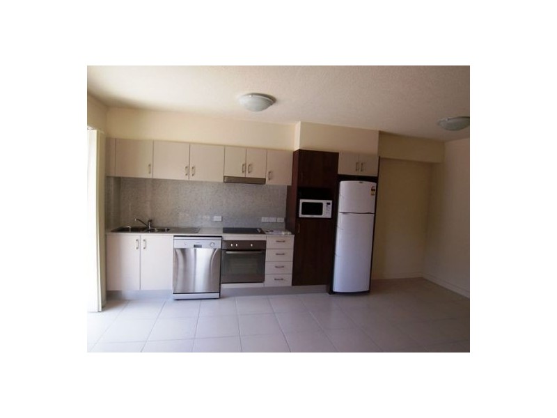 5/148 High Street, Southport QLD 4215