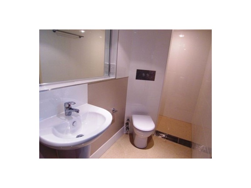 5/148 High Street, Southport QLD 4215