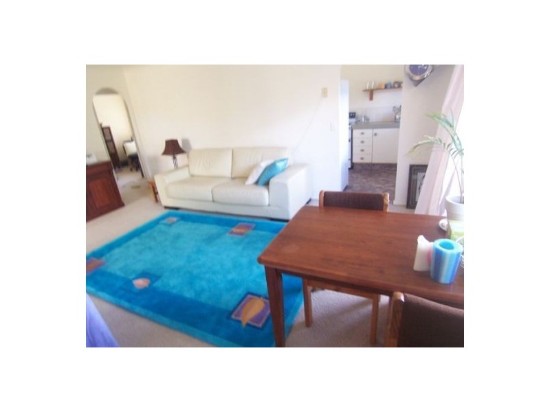 2/17 Shillito Street, Southport QLD 4215