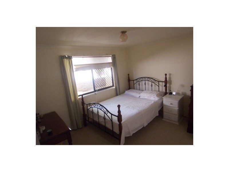 2/17 Shillito Street, Southport QLD 4215