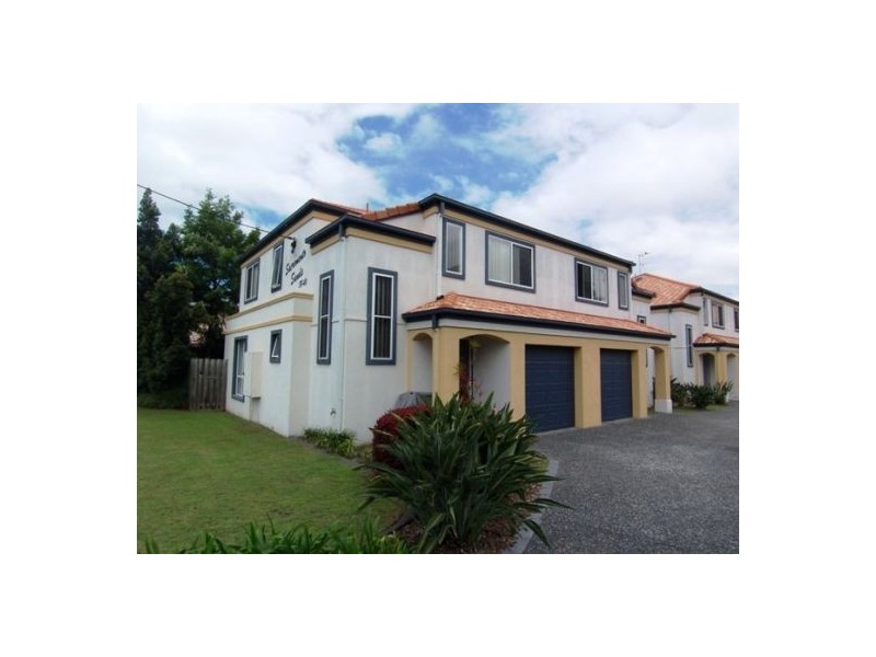 9/38-40 Robert Street, Labrador QLD 4215