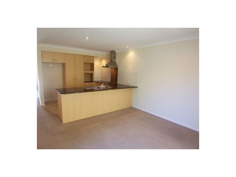 9/38-40 Robert Street, Labrador QLD 4215