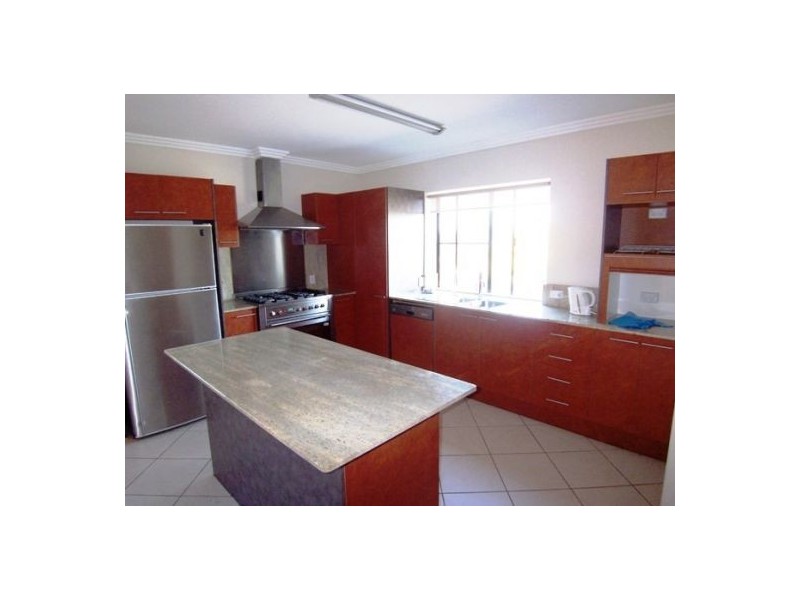 2/19 Beale Street, Southport QLD 4215