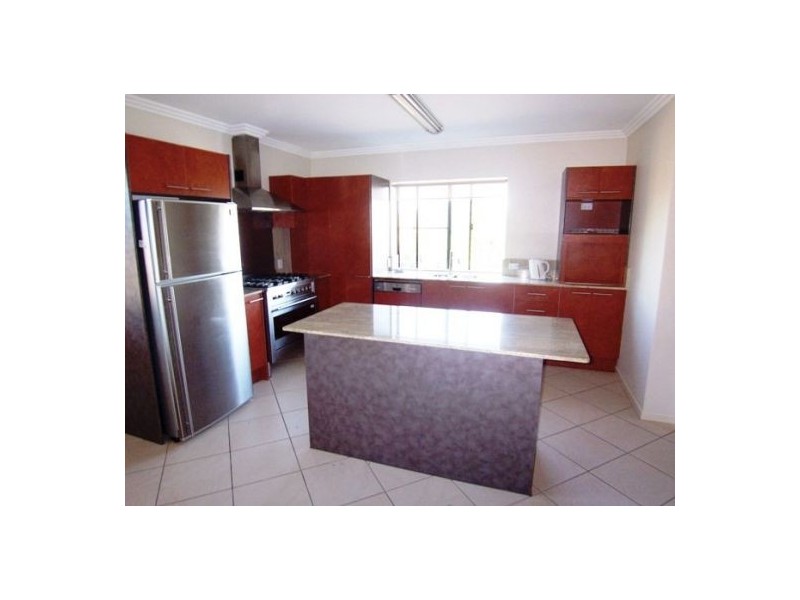 2/19 Beale Street, Southport QLD 4215