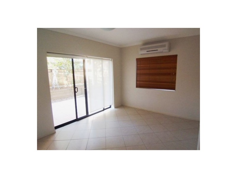 2/19 Beale Street, Southport QLD 4215