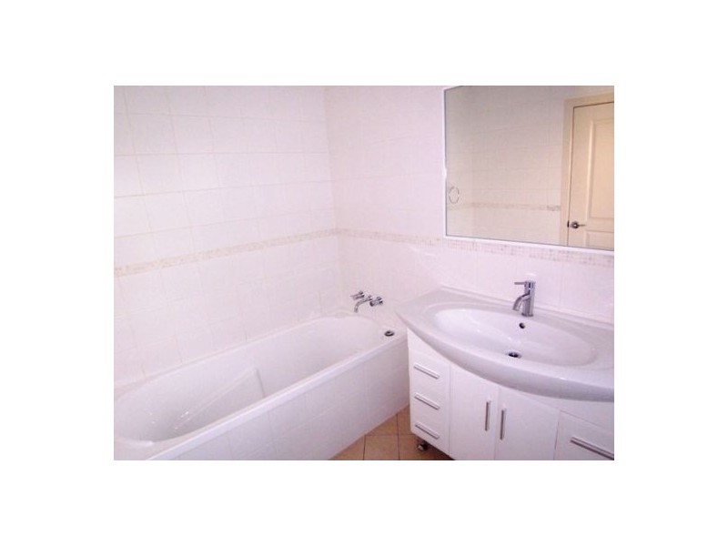 2/19 Beale Street, Southport QLD 4215