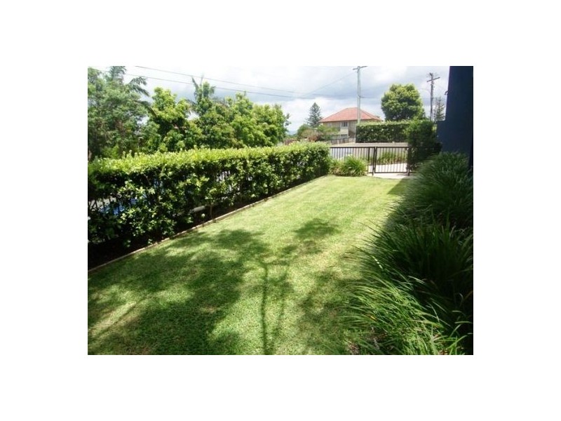 2/19 Beale Street, Southport QLD 4215