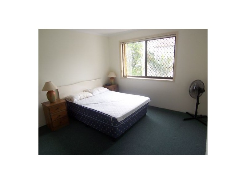 7/4 Baker Avenue, Labrador QLD 4215