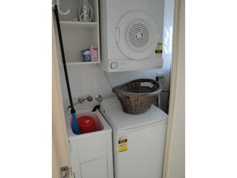 7/4 Baker Avenue, Labrador QLD 4215