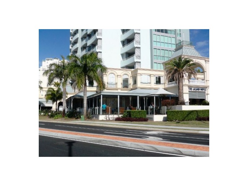 7/4 Baker Avenue, Labrador QLD 4215