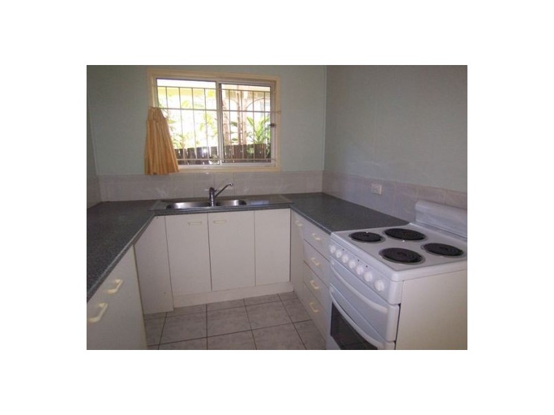 1/13 Walton Street, Southport QLD 4215