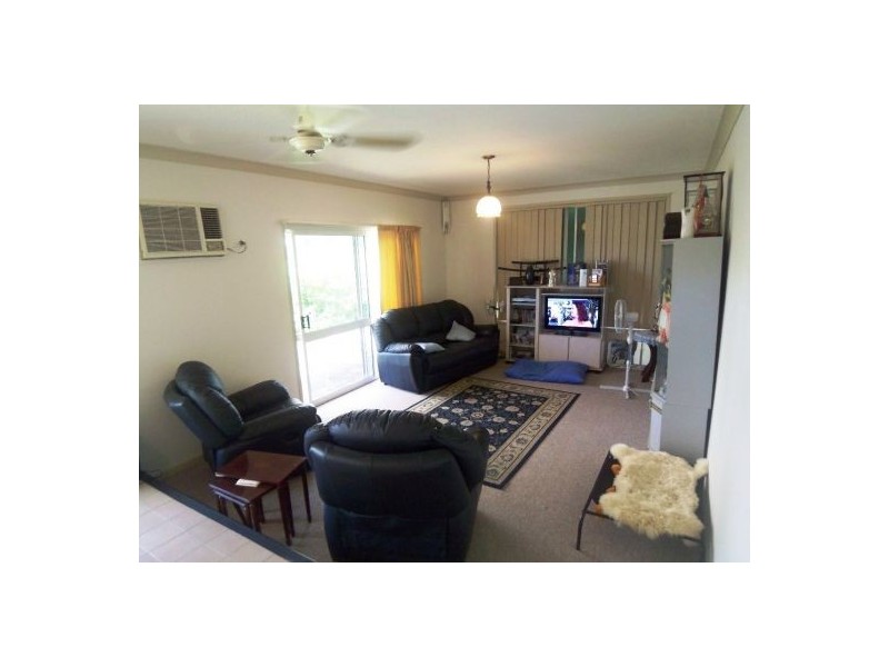 1/3 Webb St, Labrador QLD 4215