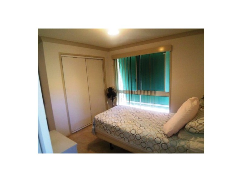 1/3 Webb St, Labrador QLD 4215